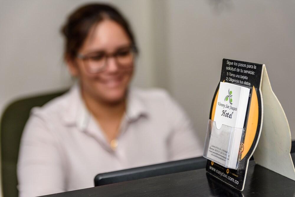 Hotel Verony San Joaquin メデジン エクステリア 写真